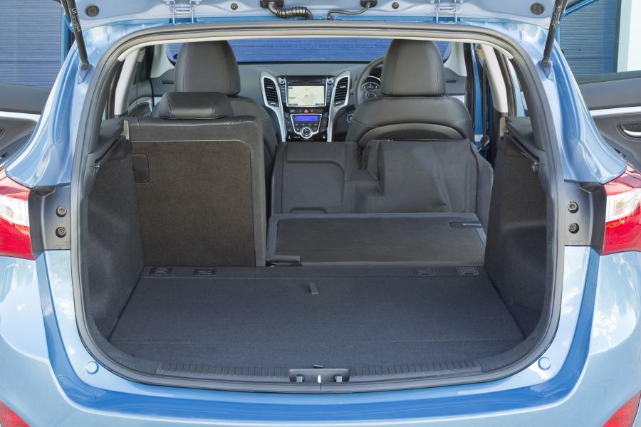  Hyundai i30 Wagon 2012 года  (UK) (фото 20 из 70)